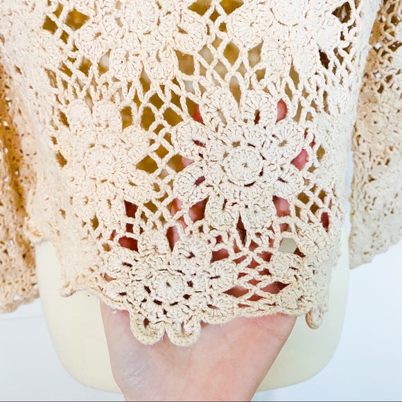 VINTAGE Crochet Cropped Sweater - Picture 4 of 9